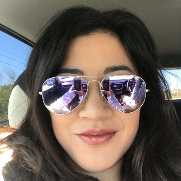 Meet your Posher, Melanie - Picture 1 of 8